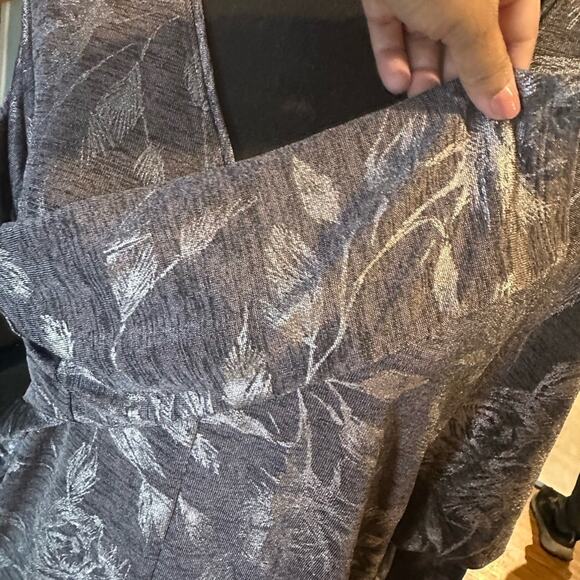 White House Black Market Silver Gray Dolman Sleeve Blouse Size S - Picture 7 of 9